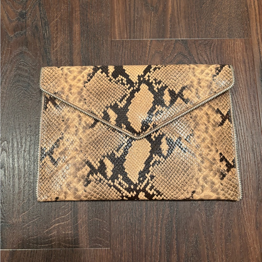 NWOT Rebecca Minkoff Snakeskin Clutch